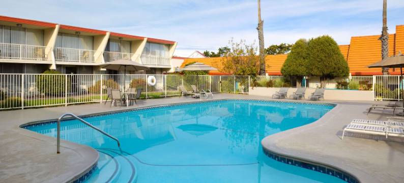 蒙特利湾温德姆旅游旅馆(Travelodge by Wyndham Monterey Bay)图片