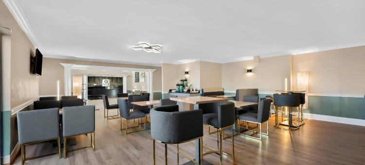 品质酒店迈尔斯堡开普科勒尔(Quality Inn Fort Myers Cape Coral)图片