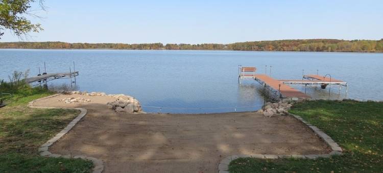 Lake House Is Close To Minneapolis, But Far From Your Normal Routine.图片