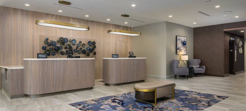 罗利市中心希尔顿逸林酒店(DoubleTree by Hilton Raleigh Midtown)图片