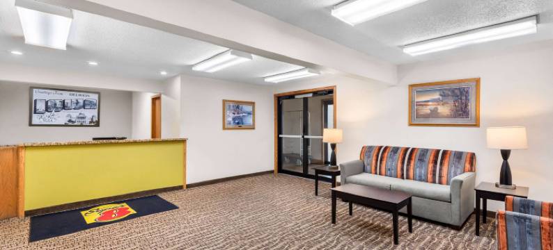 奥尔温速8酒店(Super 8 by Wyndham Oelwein)图片