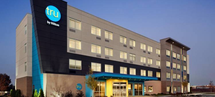 密尔沃基布鲁克菲尔德希尔顿Tru酒店(Tru by Hilton Milwaukee Brookfield)图片