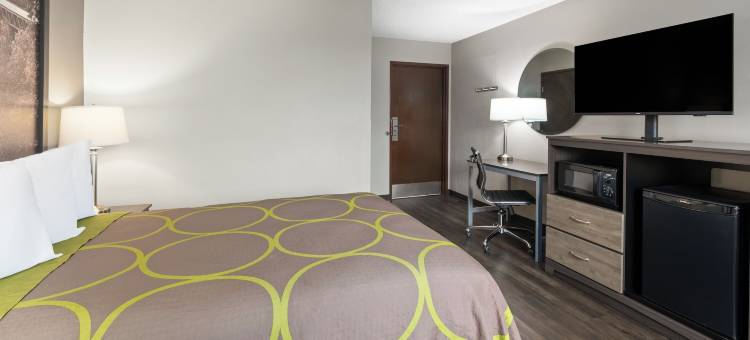 萨默斯维尔速 8 酒店(Super 8 By Wyndham Summersville)(Super 8 by Wyndham Summersville/New River National Park)图片