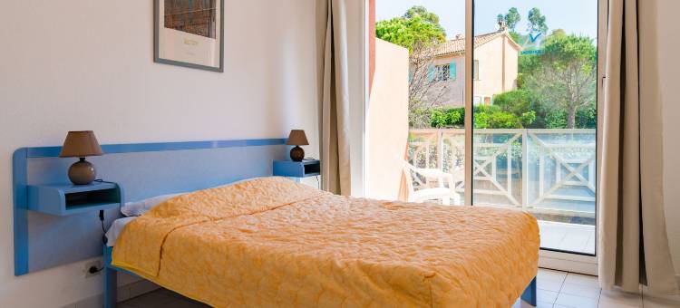 拉格朗大松树酒庄假日住宅酒店(Lagrange Vacances le Domaine des Grands Pins)图片