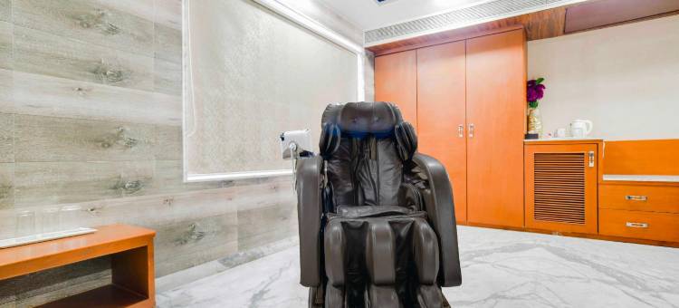 印多尔查潘市场的舒适豪华房(Palette by CheckIn Chappan Market Indore Formerly Sapphire Star)图片