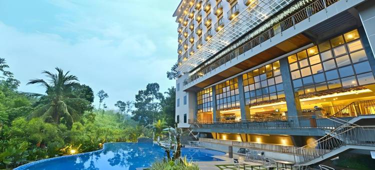 Archipelago赞助的FamVida酒店在Lubuklinggau中(FamVida Hotel Lubuklinggau Powered by Archipelago)图片