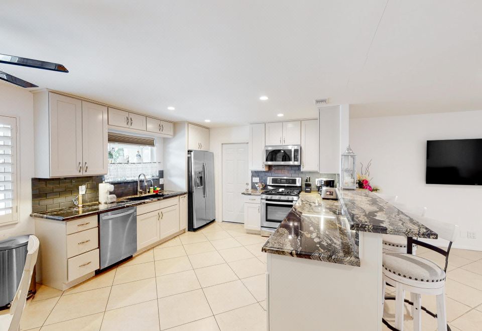 Gorgeous Palm Desert Oasis with Backyard Paradise, Pool, Spa & Private Casita Hotel Overview