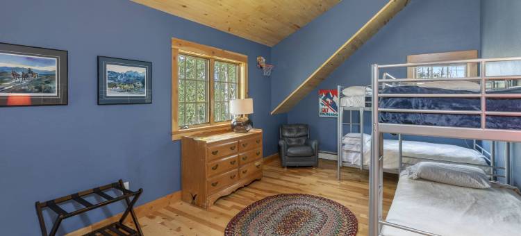 Expansive Deck and Breathtaking Views - Stunning Craftsman Retreat图片