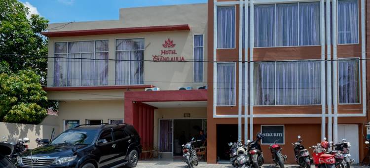 红多兹酒店@奥丽亚马真大酒店(RedDoorz @ Hotel Grand Aulia Majene)图片