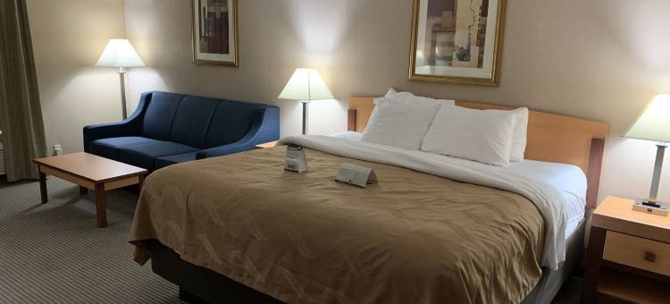 纳什维尔布卢明顿凯艺酒店(Quality Inn Nashville - Bloomington)图片