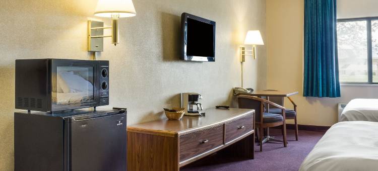 瓦佩顿罗德威酒店(Rodeway Inn)图片