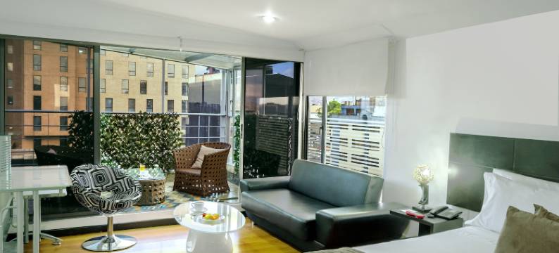 拉菲拉摄政套房酒店(Hotel Regency Suites la Feria)图片