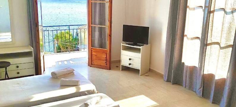 阿克罗基亚里公寓酒店(Akrogiali Apartments)图片