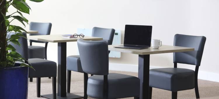 诺斯菲尔德伊灵贝斯特韦斯特酒店(Best Western Northfields Ealing Hotel)图片