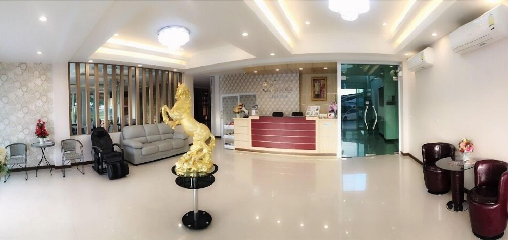 Chansuda Lake View Hotel Over view