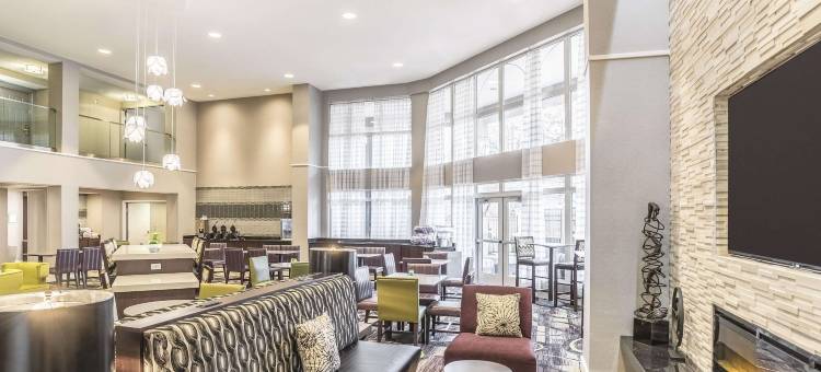 费拉格尔斯塔夫拉昆塔温德姆套房酒店(La Quinta Inn & Suites by Wyndham Flagstaff)图片