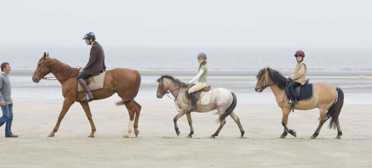 巴里尔高尔夫酒店(Hôtel Barrière l'Hôtel du Golf)图片