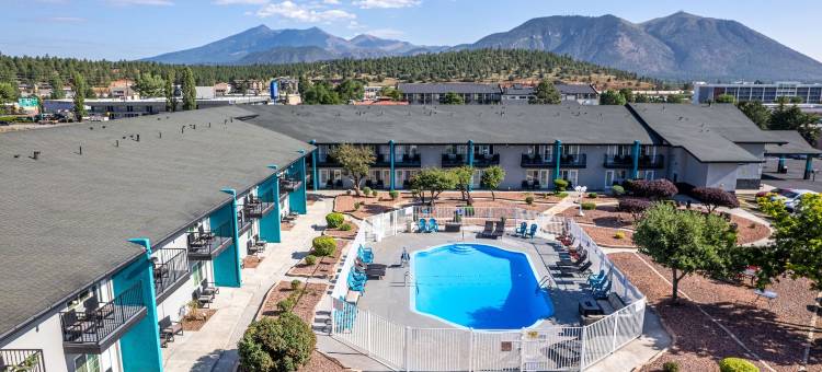 费拉格尔斯塔夫I-40巴特勒大街198号出口套房酒店(Hotel Elev8 Flagstaff I-40 Exit 198 Butler Ave)图片