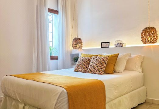 Moona Hostal Altea Hotel Overview