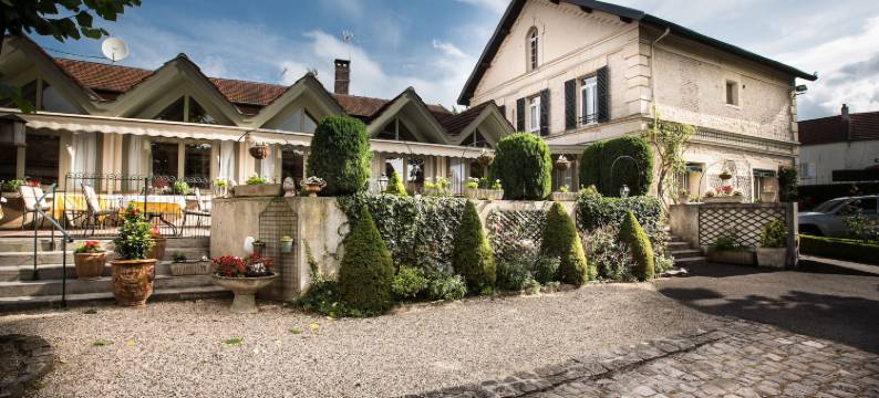 尚蒂利雷莱斯德欧马勒酒店(Hôtel & Restaurant le Relais d'Aumale)图片