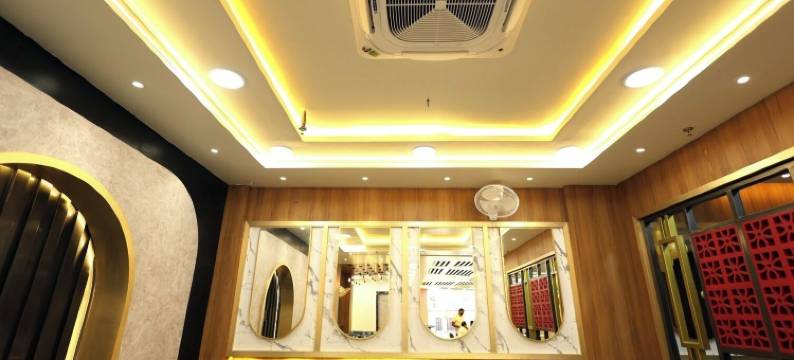 RGS Crystal酒店(Hotel RGS Crystal)图片