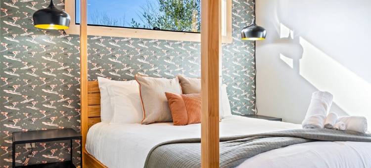 New Chalet: 8 mi to Sunday River+Pano Views+Hottub+Sauna+Dogok图片
