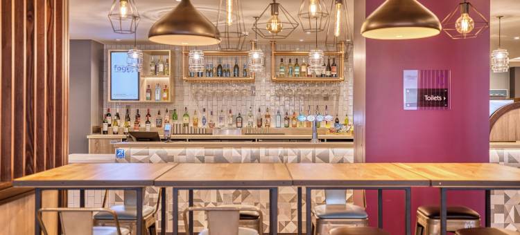 泽西圣河烈(巴斯街)优品迎酒店(Premier Inn Jersey St Helier (Bath Street))图片