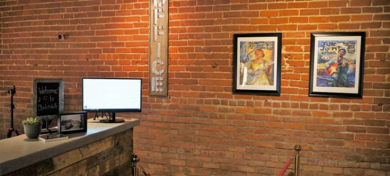 阿尔贝格克拉克斯代尔蓝色青年旅舍(Hostel Auberge Clarksdale)图片