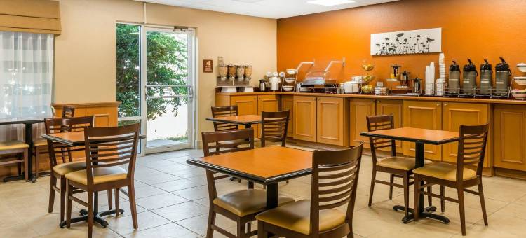 奥卡拉/贝尔维尤舒眠套房酒店(Sleep Inn & Suites Ocala)图片