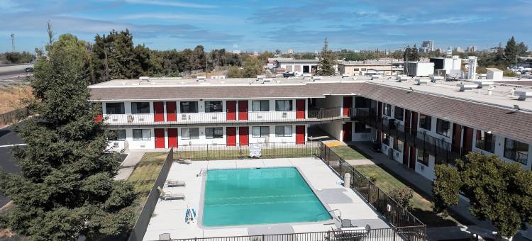 伊科诺旅馆斯托克顿近 I-5展览会场(Econo Lodge Stockton Near I-5 Fairgrounds)图片