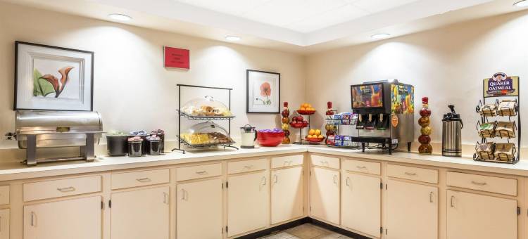 卢林华美达酒店(Ramada by Wyndham Luling)图片