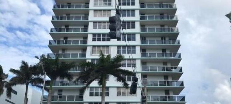 美丽海滨公寓(2卧2卫分隔式户型，正面海景)，免费停车(Beautiful beachfront condo 2-2 split plan with ocean front views. Free Parking)图片