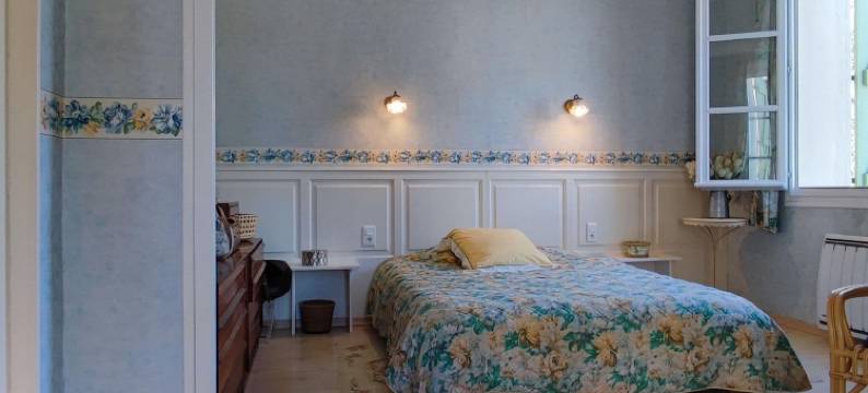 Spacious holiday home with private pool and park图片