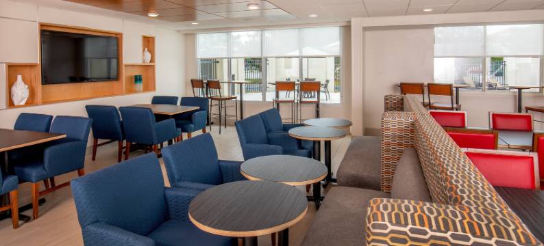 切萨皮克-诺福克智选假日酒店(Holiday Inn Express CHESAPEAKE - NORFOLK by IHG)图片