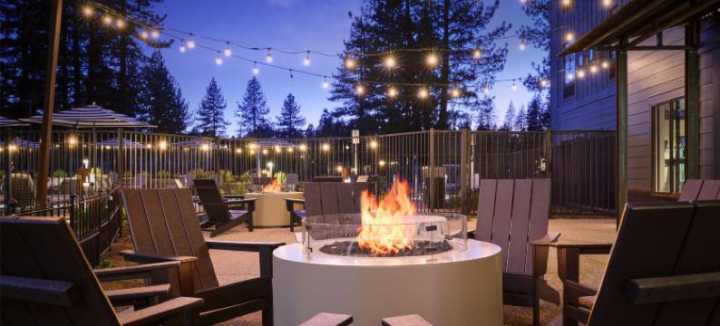 马尔蒂斯谷希尔顿启缤精选酒店(Martis Valley Lodge, Tapestry Collection by Hilton)图片