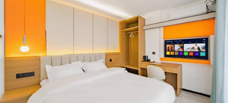 云朗宾馆(长春吉大一院文化广场地铁站店)图片