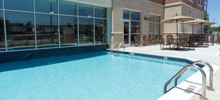 德鲁伯灵顿套房酒店(Drury Inn & Suites Burlington)图片