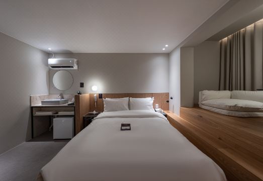 Cheonan Prime Hotel Overview