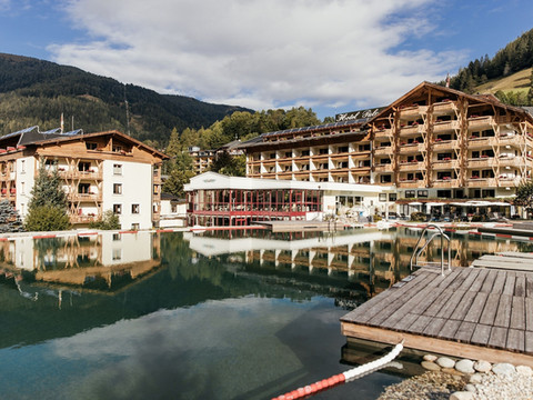 普沃若塞门维特酒店