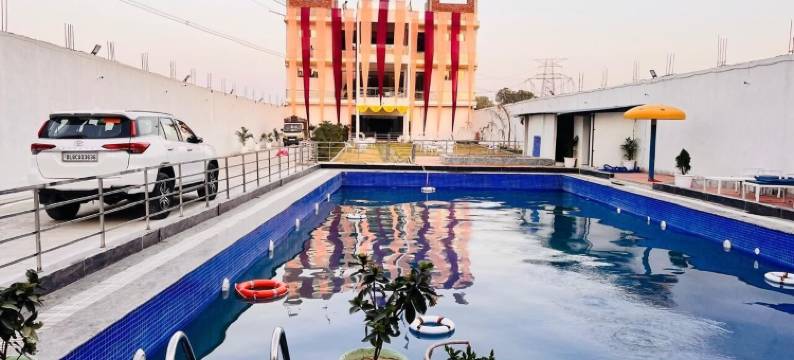 金色珍珠宫殿(The Golden Nacre Palace)图片