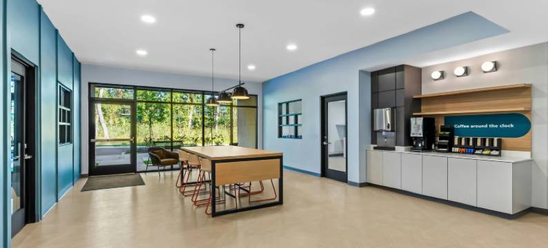 StudioRes by Marriott 格林斯伯勒机场(StudioRes by Marriott Greensboro Airport)图片