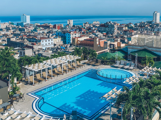 因佩罗斯塔帕克中央酒店