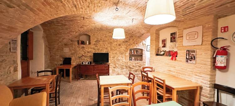 奥斯特罗贝洛阿西西贝瓦尼亚酒店(Ostello Bello Assisi Bevagna)图片