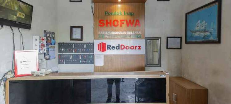 RedDoorz Near Juanda International Airport 2图片