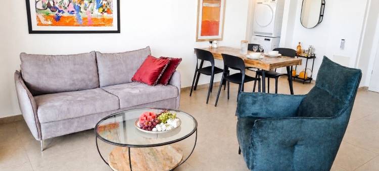 城市顶层阁楼带按摩浴缸(Urban Penthouse Loft W Jacuzzi)图片
