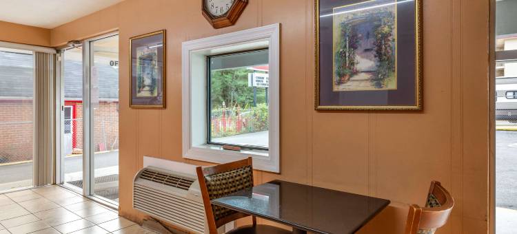 北夏洛茨维尔伊康旅馆(Econo Lodge North Charlottesville)图片