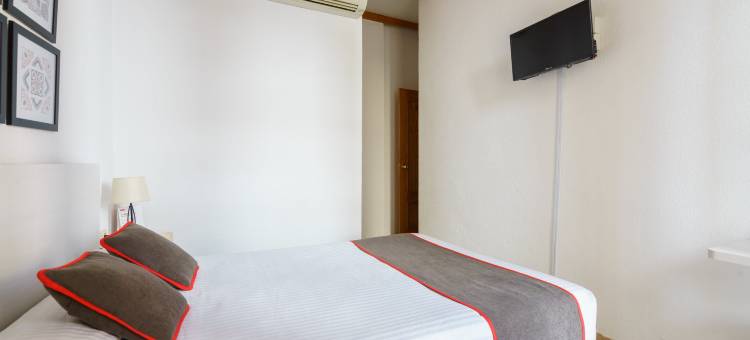 OYO奥地利旅馆(Hostal Austria)图片