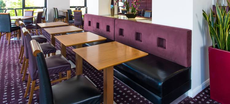 Holiday Inn Express 汉莫汉普斯泰德(Holiday Inn Express Hemel Hempstead)图片