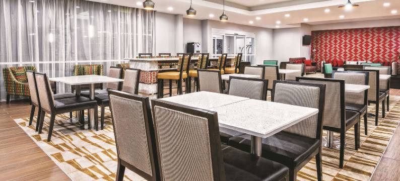 拉昆塔温德姆酒店圣安东尼奥弗罗斯特银行中心附近(La Quinta by Wyndham San Antonio by Frost Bank Center)图片