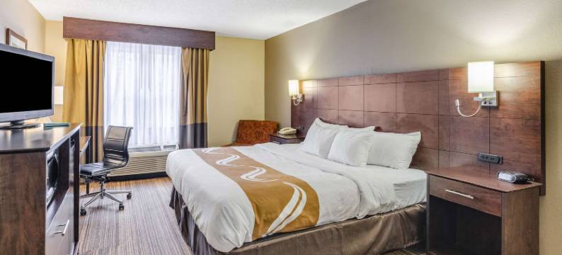 拉福德-西布莱克斯堡I-81品质酒店(Quality Inn Radford-West Blacksburg I-81)图片